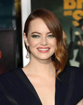 Emma Stone Poster 3912051