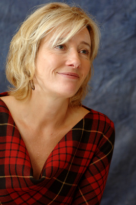 Emma Thompson Poster 2270363