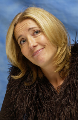 Emma Thompson Poster 2391230