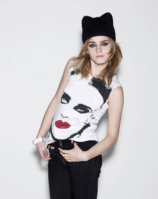 Emma Watson Poster 2009534