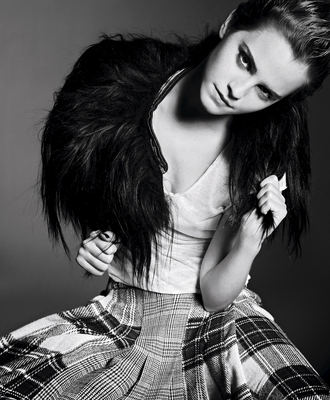 Emma Watson Poster 2129135