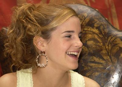 Emma Watson Poster 2230887