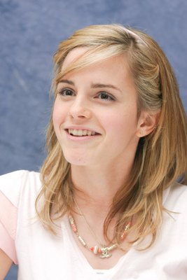 Emma Watson Poster 2230890