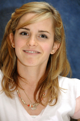Emma Watson Poster 2235053