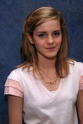 Emma Watson Poster 2270390