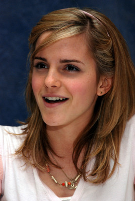 Emma Watson Poster 2270391