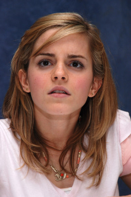 Emma Watson Poster 2270392