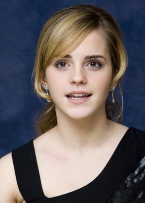 Emma Watson Poster 2285218