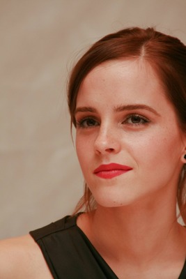 Emma Watson Poster 2436099