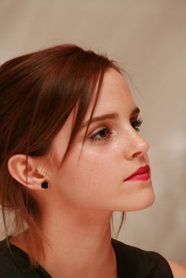 Emma Watson Poster 2436101