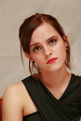 Emma Watson Poster 2436102