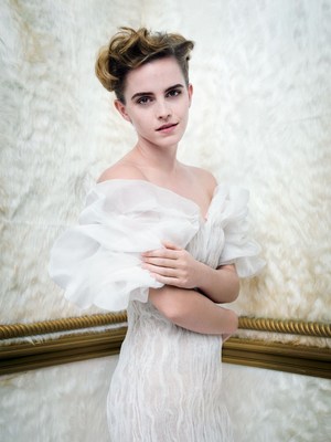 Emma Watson Poster 2701342