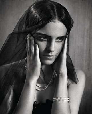Emma Watson Poster 2701348