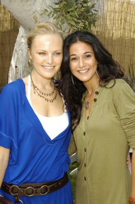 Emmanuelle Chriqui Poster 1491342