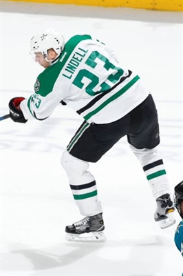 Esa Lindell Poster 3577208