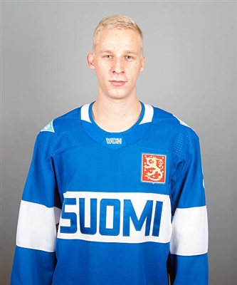 Esa Lindell Poster 3577244