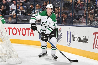 Esa Lindell Poster 3577254