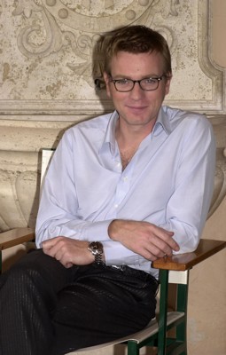 Ewan McGregor Poster 1376371