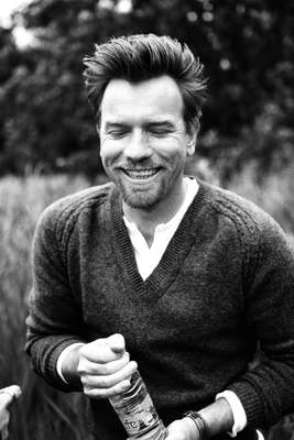 Ewan McGregor Poster 2116077