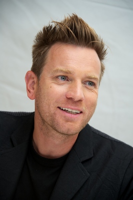 Ewan McGregor Poster 2221930
