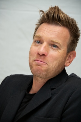 Ewan McGregor Poster 2221937