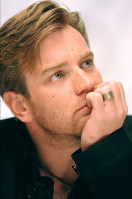 Ewan McGregor Poster 2237677