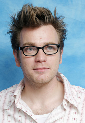 Ewan McGregor Poster 2273502