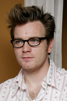 Ewan McGregor Poster 2273509
