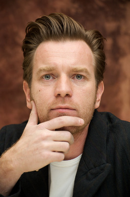 Ewan McGregor Poster 2418991