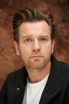 Ewan McGregor Poster 2418993