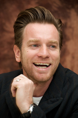 Ewan McGregor Poster 2418998