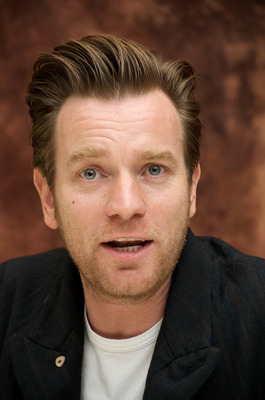 Ewan McGregor Poster 2418999