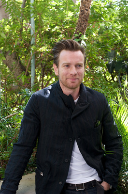 Ewan McGregor Poster 2419003