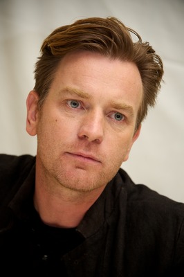 Ewan McGregor Poster 2428031