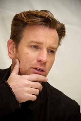 Ewan McGregor Poster 2428036
