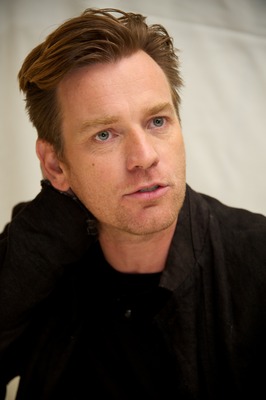Ewan McGregor Poster 2428037