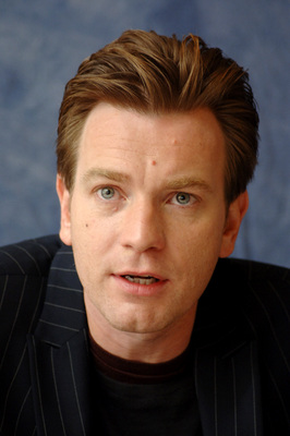 Ewan Mcgregor Poster 2404001