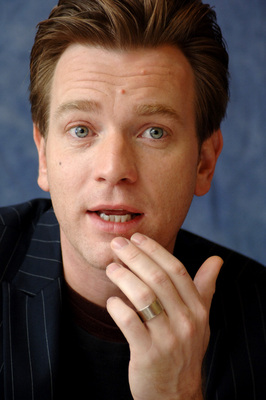 Ewan Mcgregor Poster 2404004