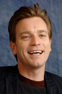 Ewan Mcgregor Poster 2404005