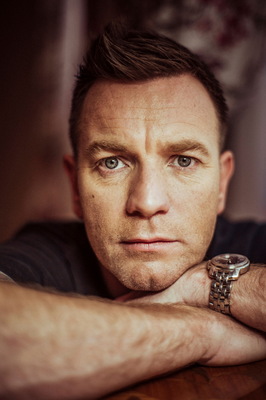 Ewan Mcgregor Poster 3669537