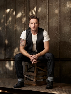 Ewan Mcgregor Poster 3826035
