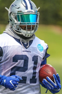 Ezekiel Elliott Poster 3475494