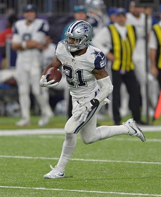 Ezekiel Elliott Poster 3475620