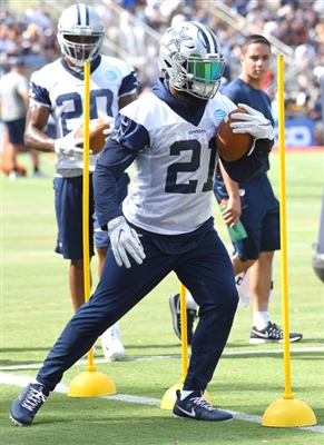 Ezekiel Elliott Poster 3475629