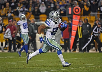 Ezekiel Elliott Poster 3475726