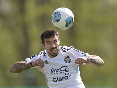 Ezequiel Lavezzi Poster 2383407