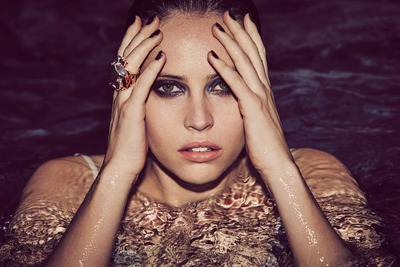 Felicity Jones Poster 2475122