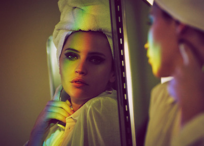 Felicity Jones Poster 2475135