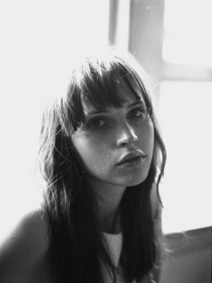 Felicity Jones Poster 2627582