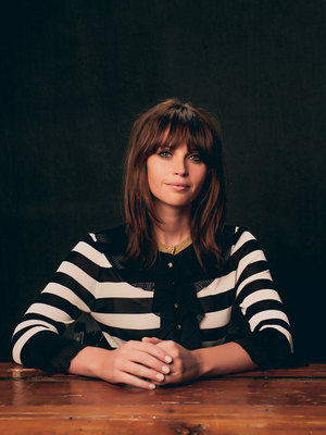 Felicity Jones Poster 2697097